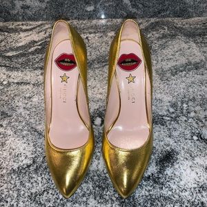 Gold Gucci Pumps 38